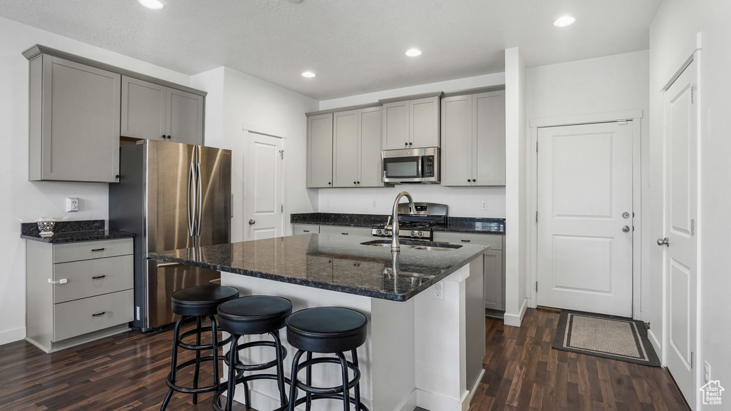 5681 W PELICAN RIDGE LN Salt Lake City, UT 84118