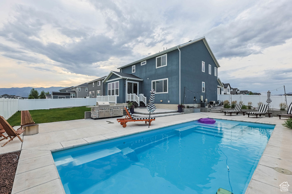 1316 E EARHART LN Eagle Mountain, UT 84005
