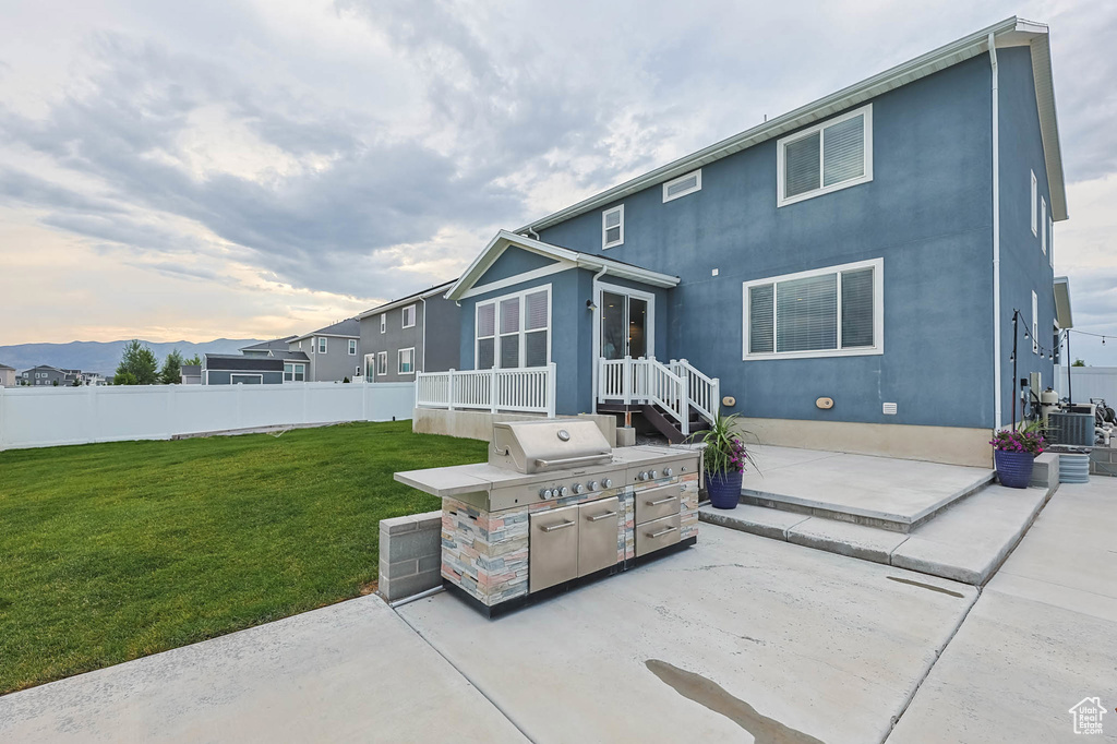 1316 E EARHART LN Eagle Mountain, UT 84005