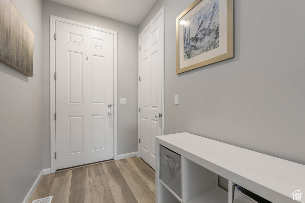 1316 E EARHART LN Eagle Mountain, UT 84005