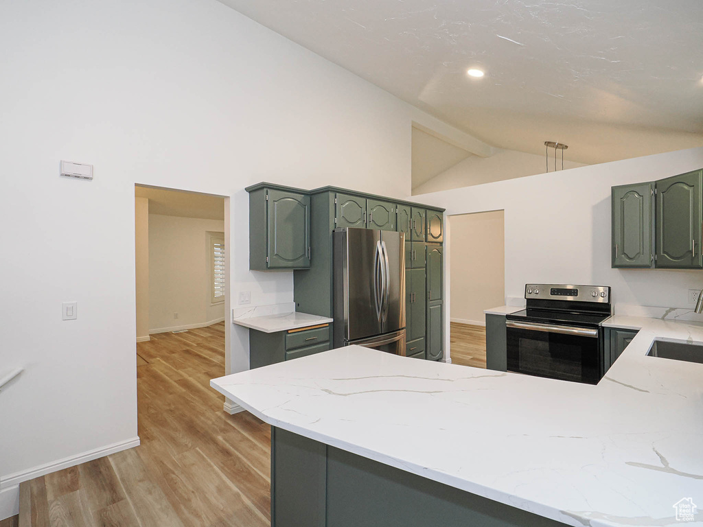 9971 S BORG DR Sandy, UT 84092