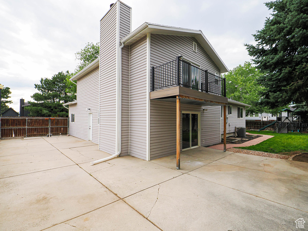 9971 S BORG DR Sandy, UT 84092