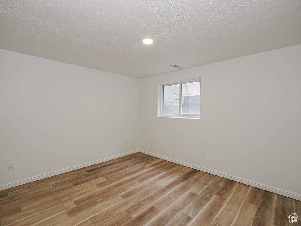 9971 S BORG DR Sandy, UT 84092