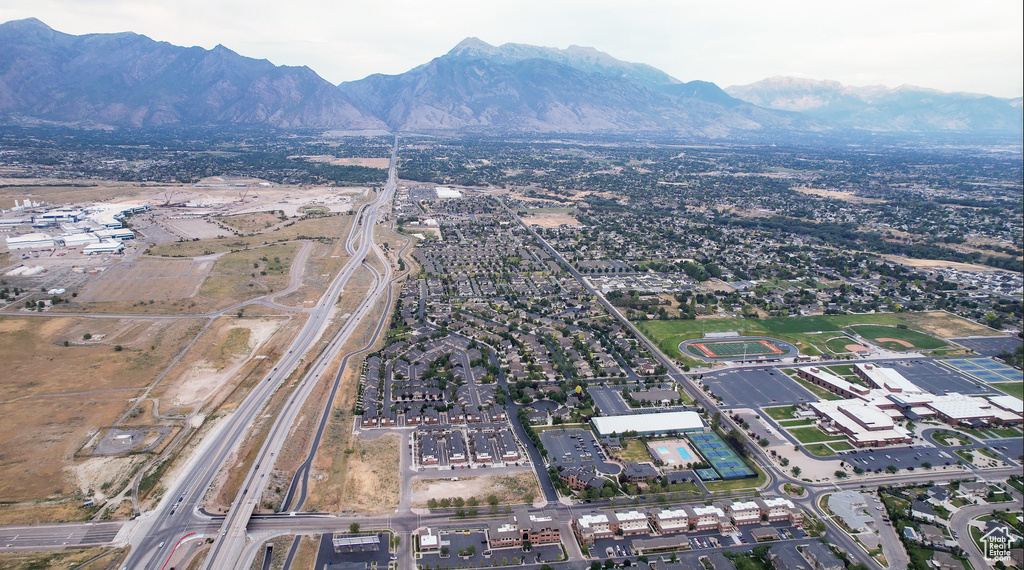 View of property location featuring a mountain backdrop