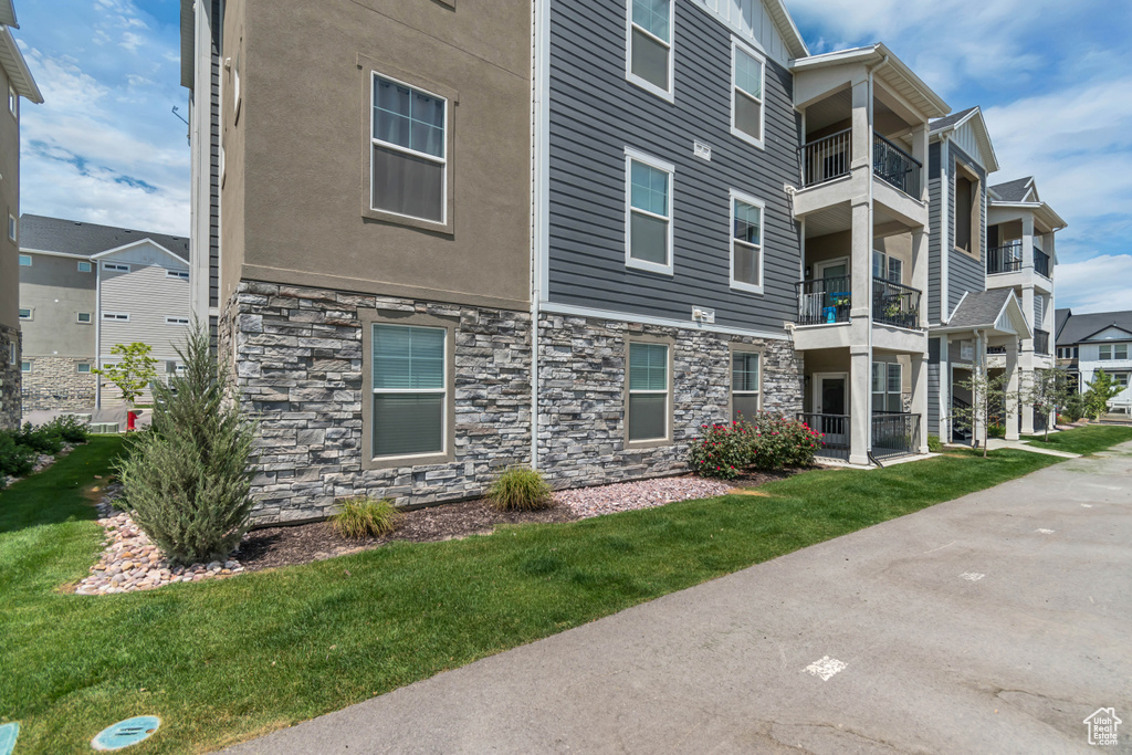 1382 N 3650 W #V101 Lehi, UT 84043