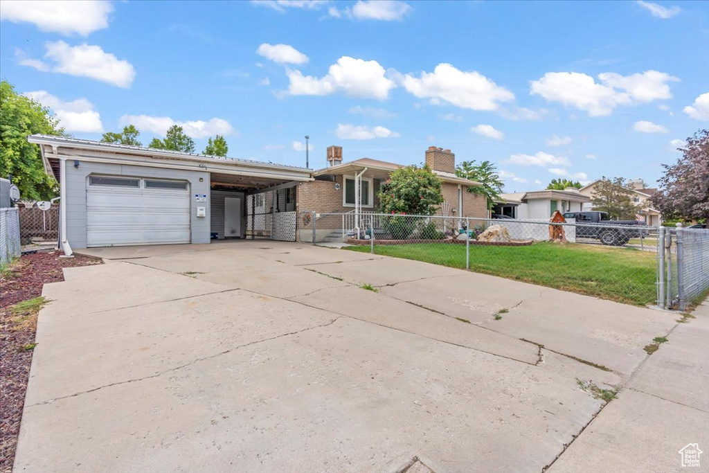 8296 S JACKSON ST Midvale, UT 84047