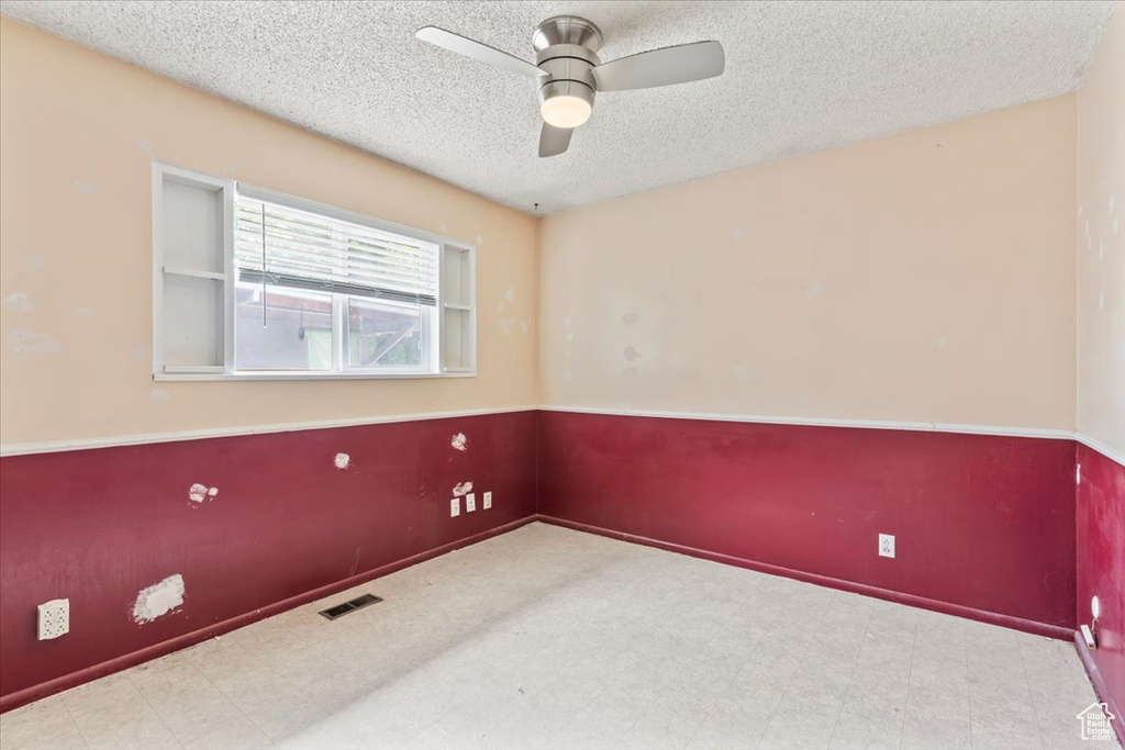 8296 S JACKSON ST Midvale, UT 84047