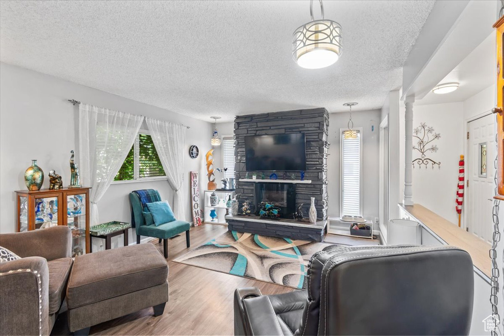 8296 S JACKSON ST Midvale, UT 84047