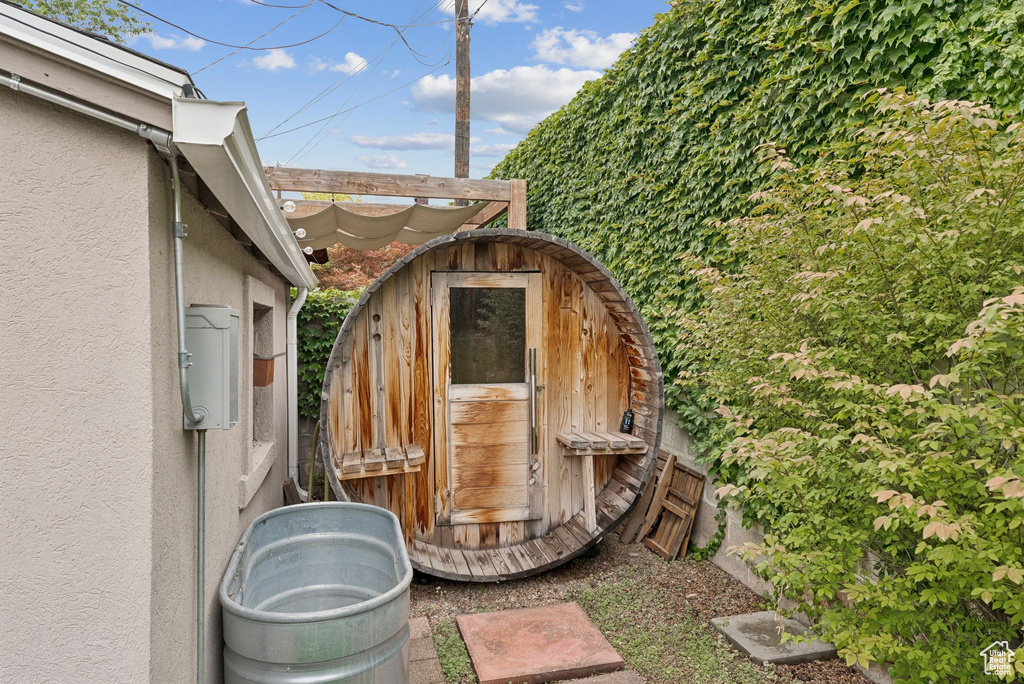 1873 S LINCOLN STREET Salt Lake City, UT 84105