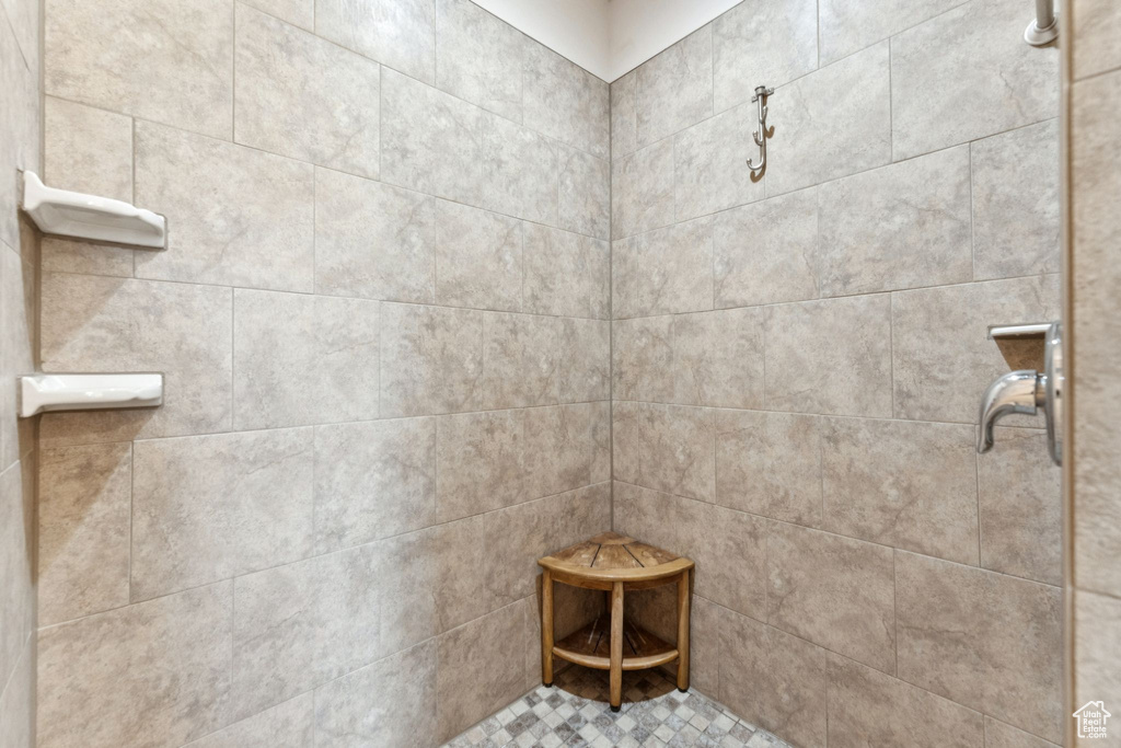 View of full bath