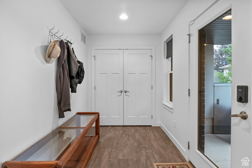 70 E NORTH TOWNE LN North Salt Lake, UT 84054