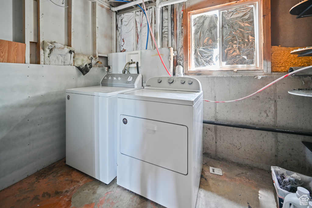 Washroom with separate washer and dryer