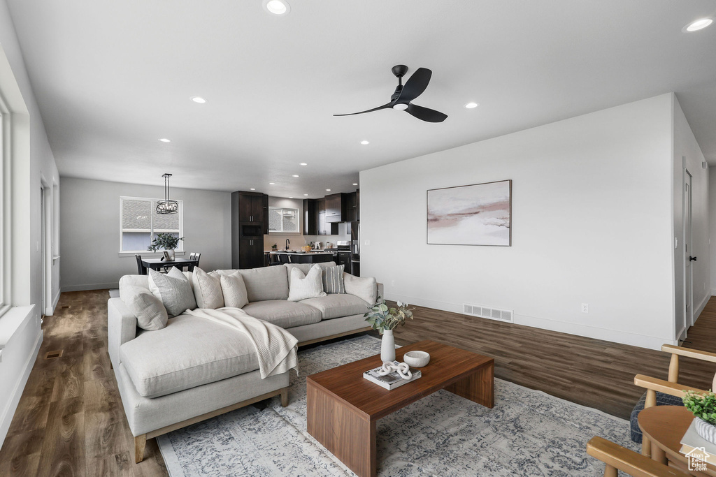 3071 N MOUNTAIN RD #4 North Ogden, UT 84414