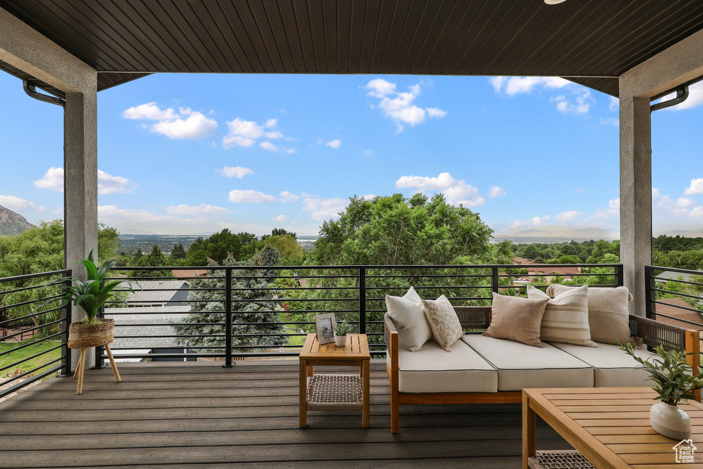 3071 N MOUNTAIN RD #4 North Ogden, UT 84414