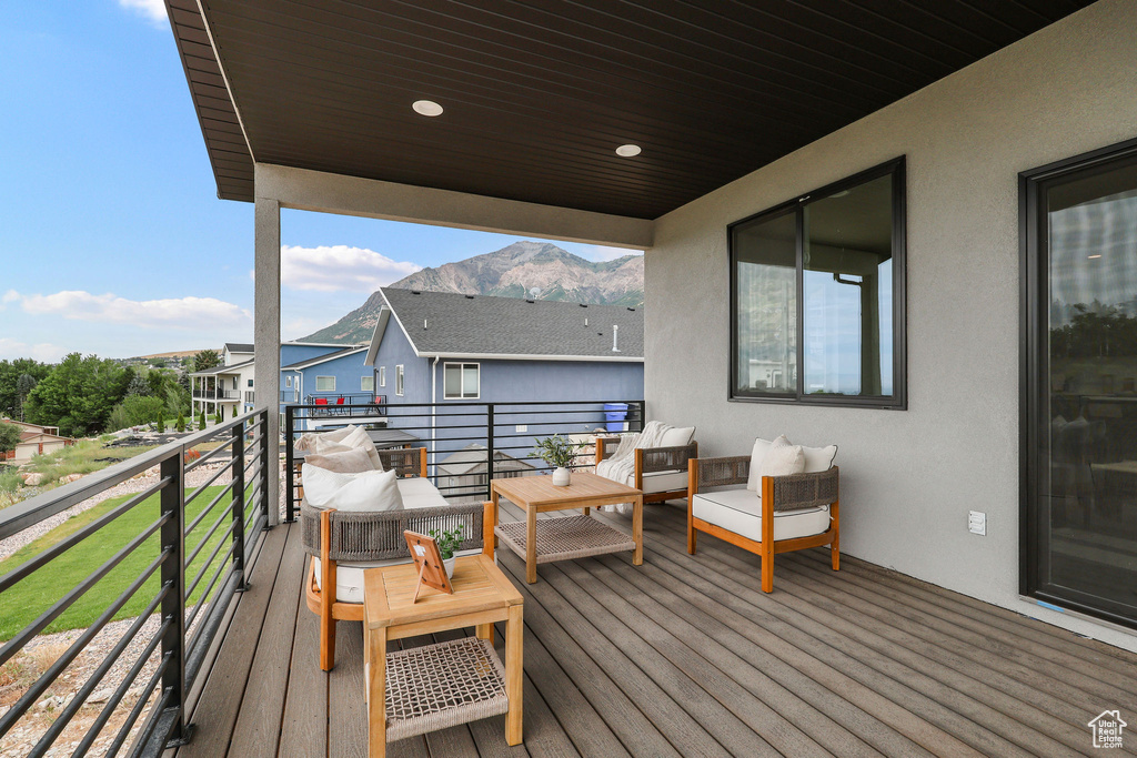 3071 N MOUNTAIN RD #4 North Ogden, UT 84414