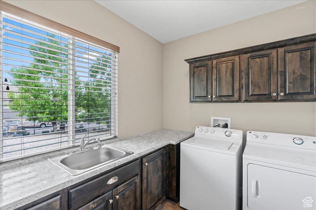 2208 E SANDHILL LN Eagle Mountain, UT 84005