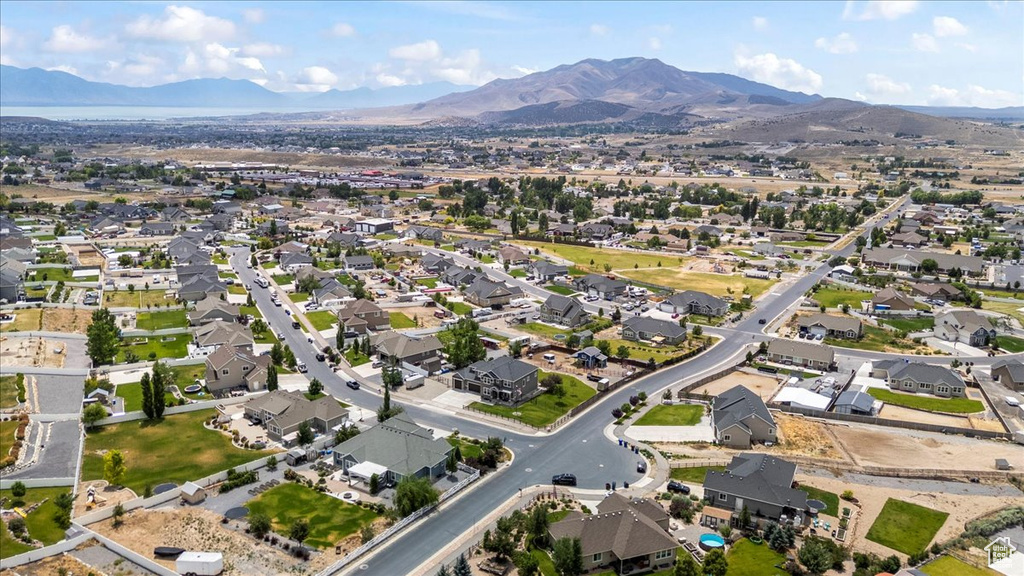 2208 E SANDHILL LN Eagle Mountain, UT 84005