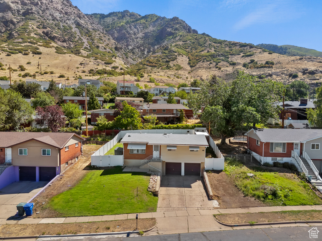 Photo 12 for MLS #2096653 at 446 Robins Ave