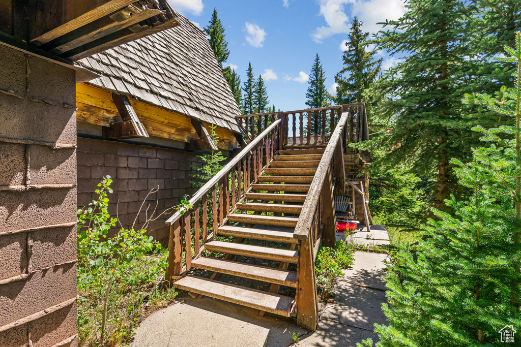 Photo 12 for MLS #2096666 at 9530 Pine Way