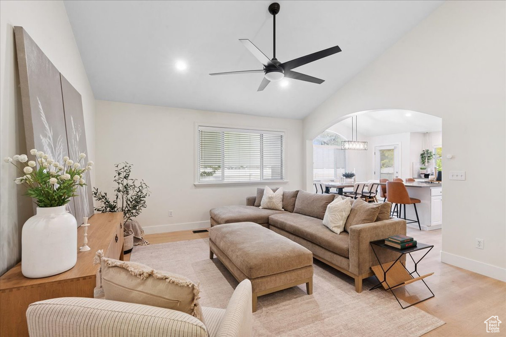 656 W 1310 N Lehi, UT 84043