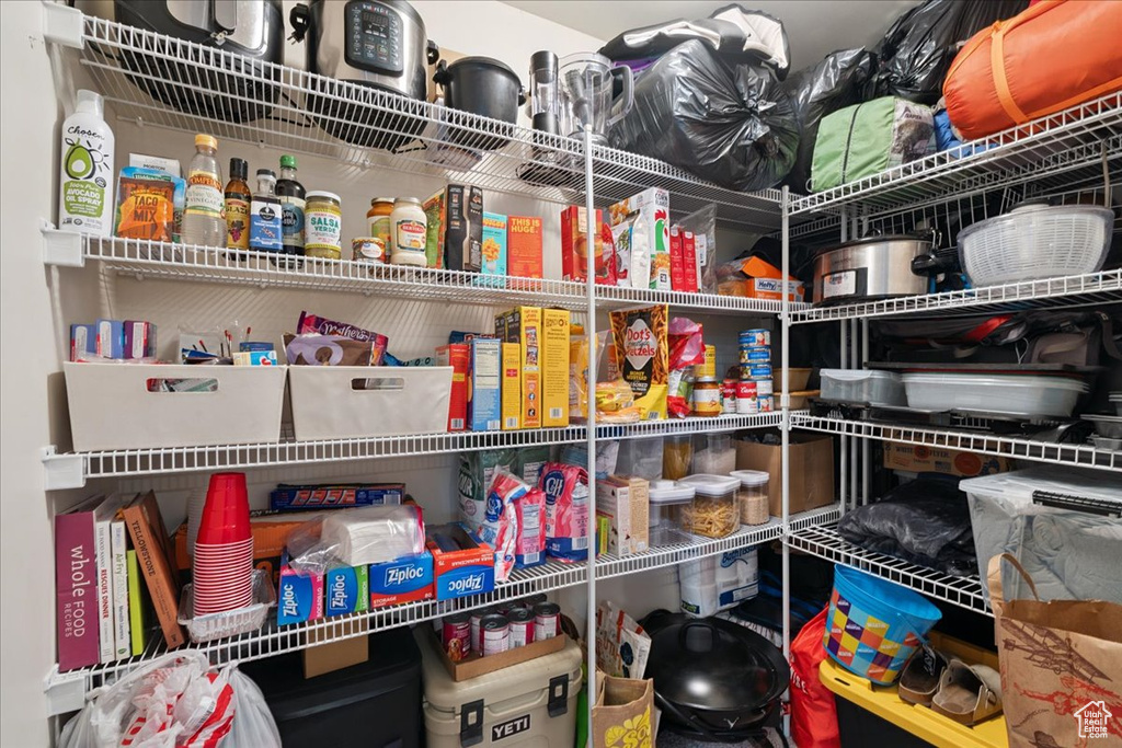 656 W 1310 N Lehi, UT 84043