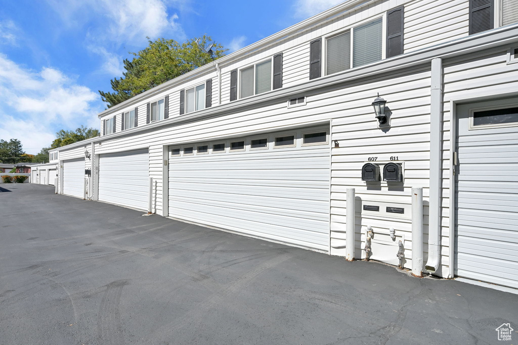 607 E 4030 S Millcreek, UT 84107