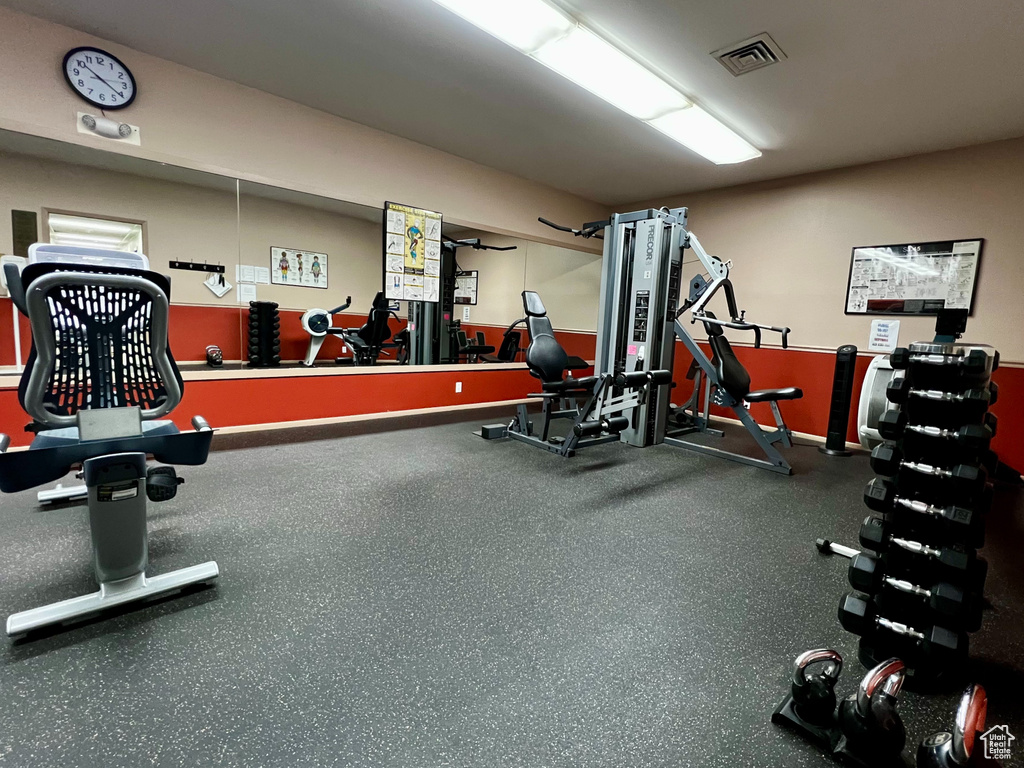 607 E 4030 S Millcreek, UT 84107