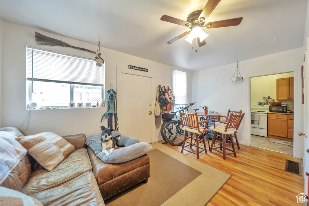 915 S 900 E Salt Lake City, UT 84105