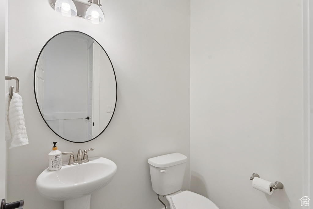 1968 W SILVER LEAF DR Mapleton, UT 84664