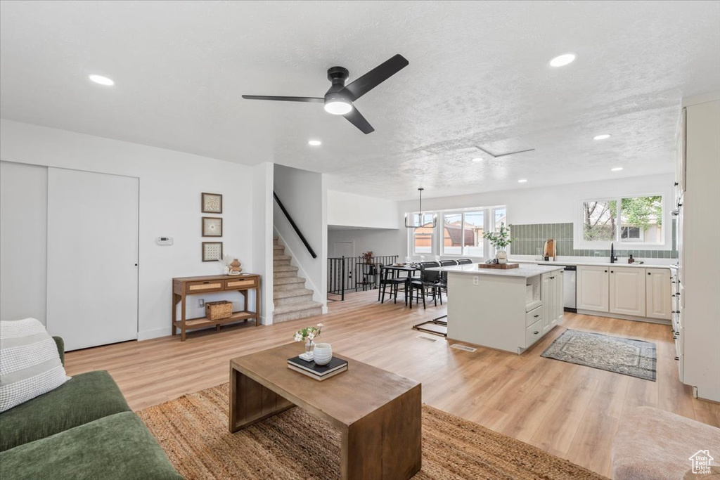 10164 BIRNAM WOODS WAY South Jordan, UT 84095