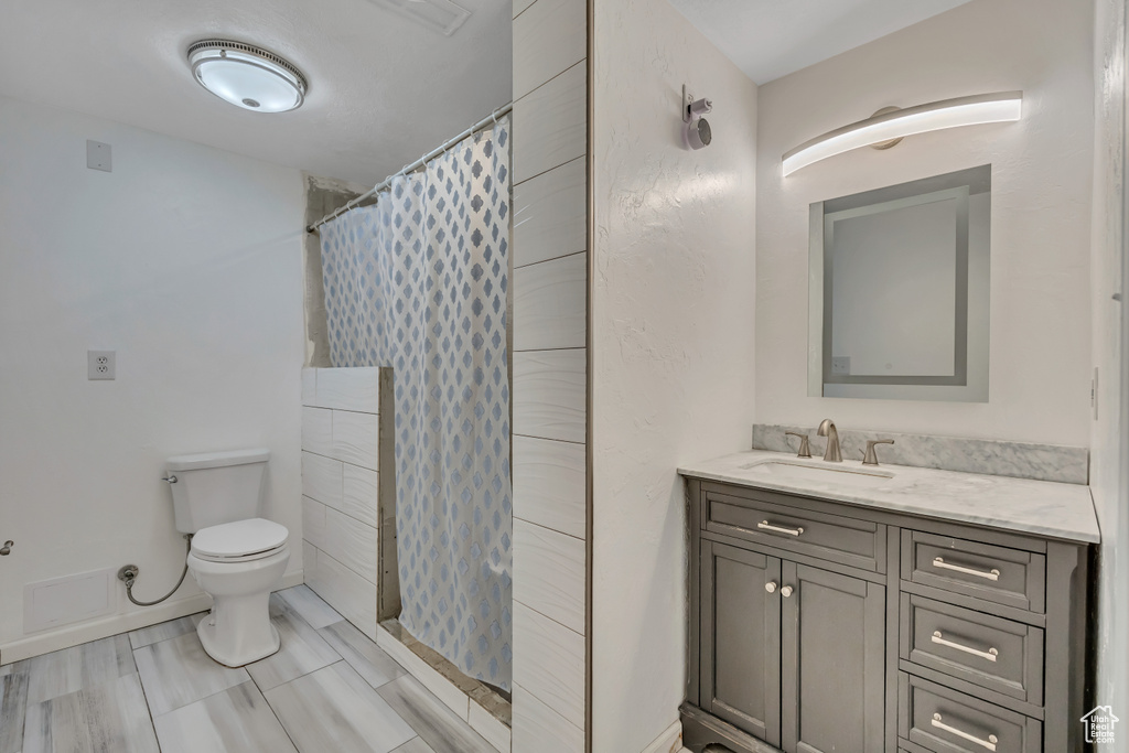 9078 S HARKNESS DR West Jordan, UT 84088
