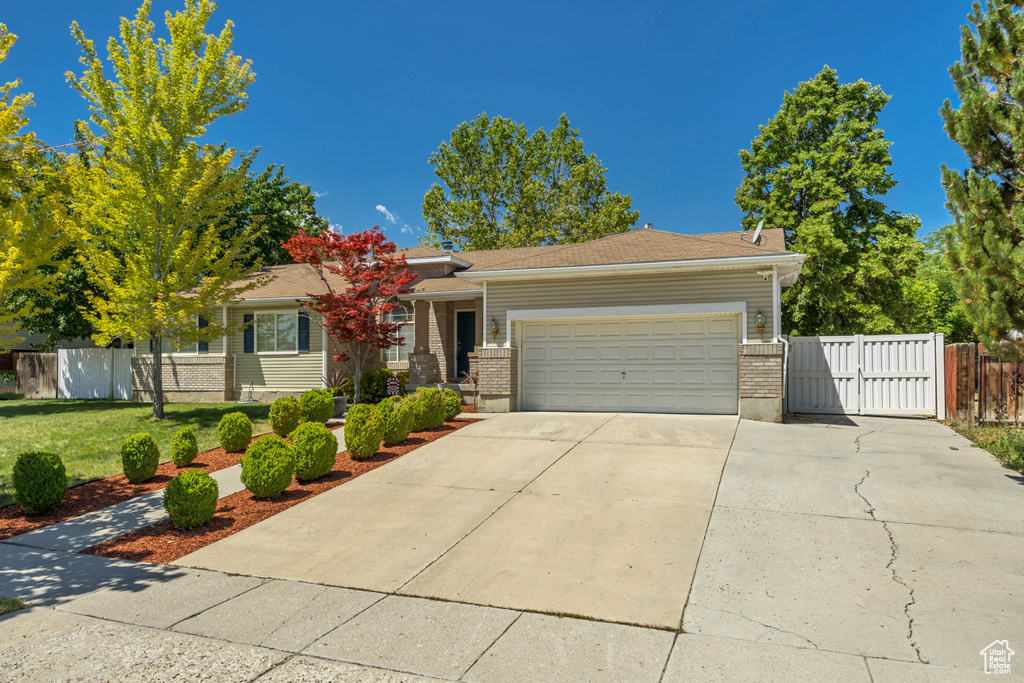 9078 S HARKNESS DR West Jordan, UT 84088