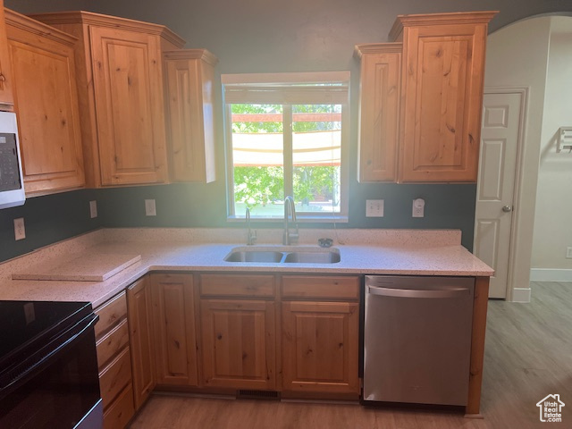 5298 W ICEHOUSE WAY West Jordan, UT 84081