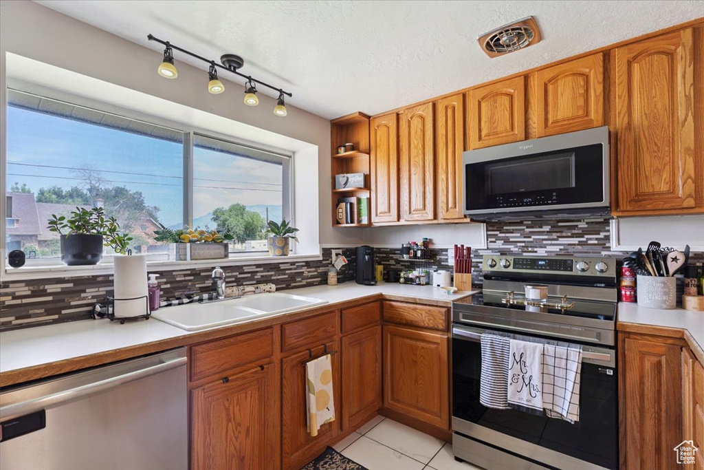 4479 W 1500 N Plain City, UT 84404