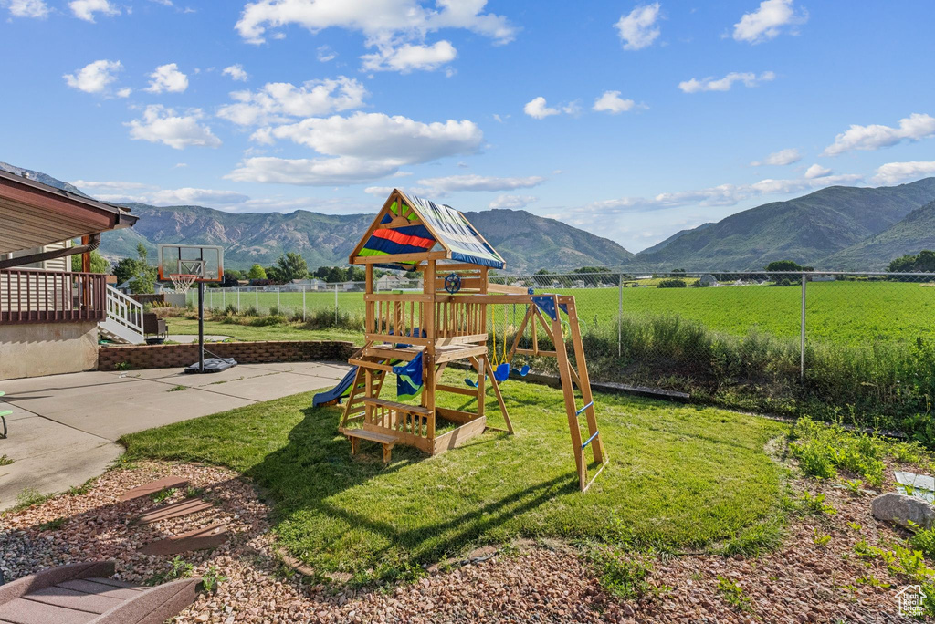 694 E 2350 N North Ogden, UT 84414