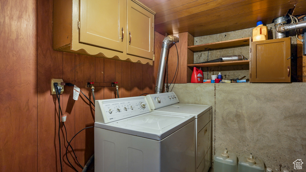 361 E MCMILLAN LN Murray, UT 84107