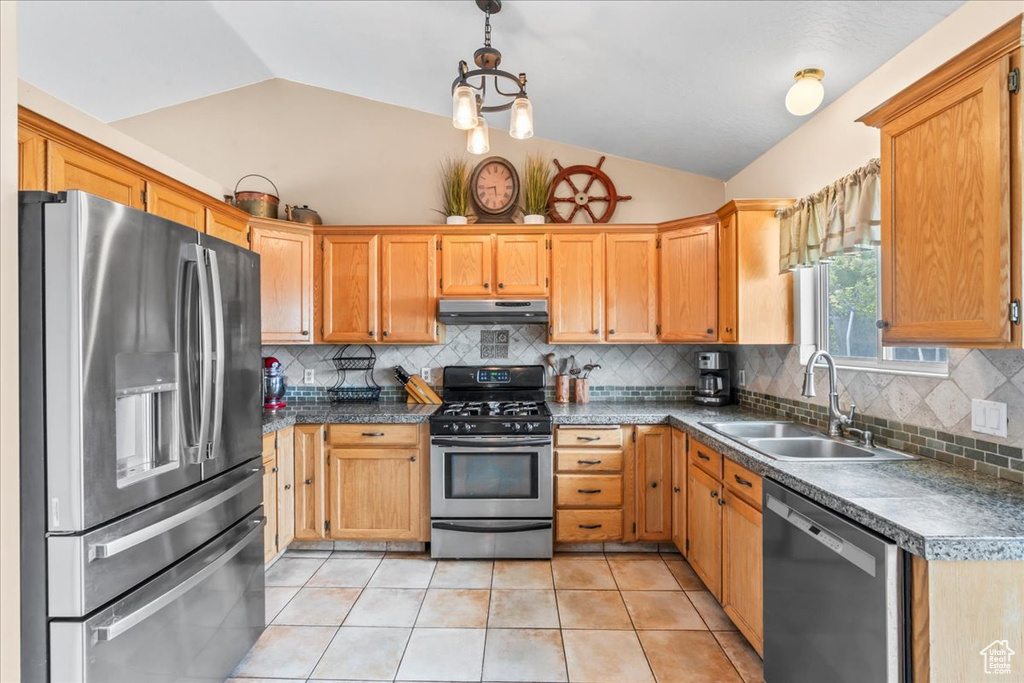 6956 S FIREFOX CIR West Jordan, UT 84084