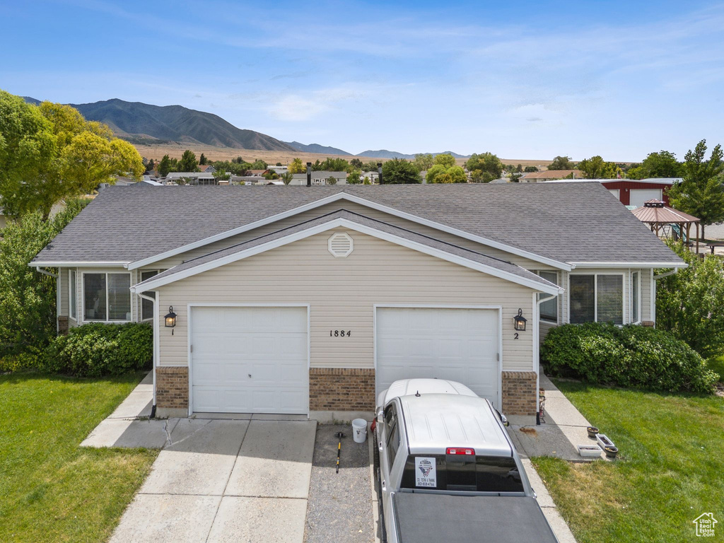 1884 E SHEPARD LN Lake Point, UT 84074