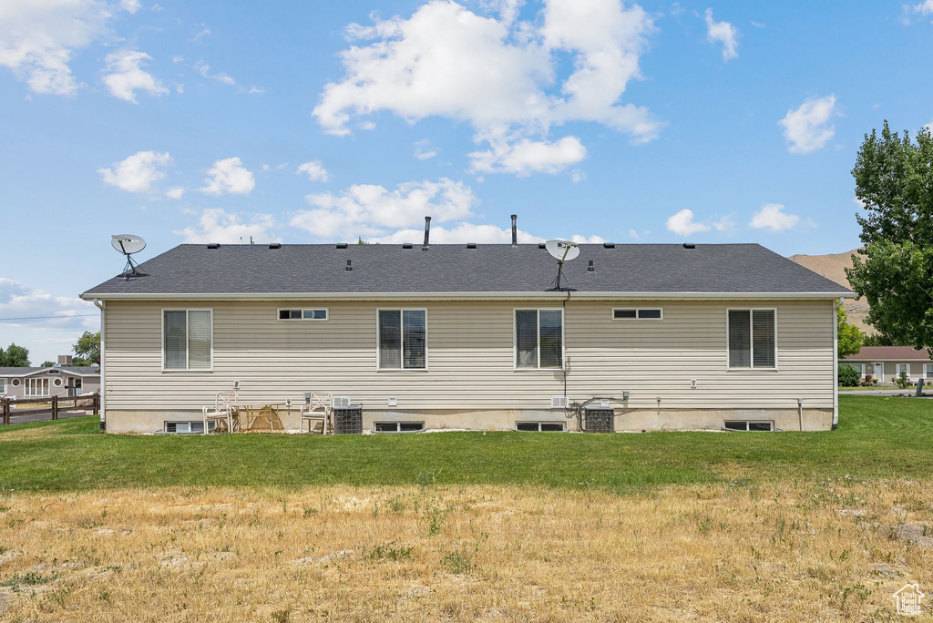 1884 E SHEPARD LN Lake Point, UT 84074