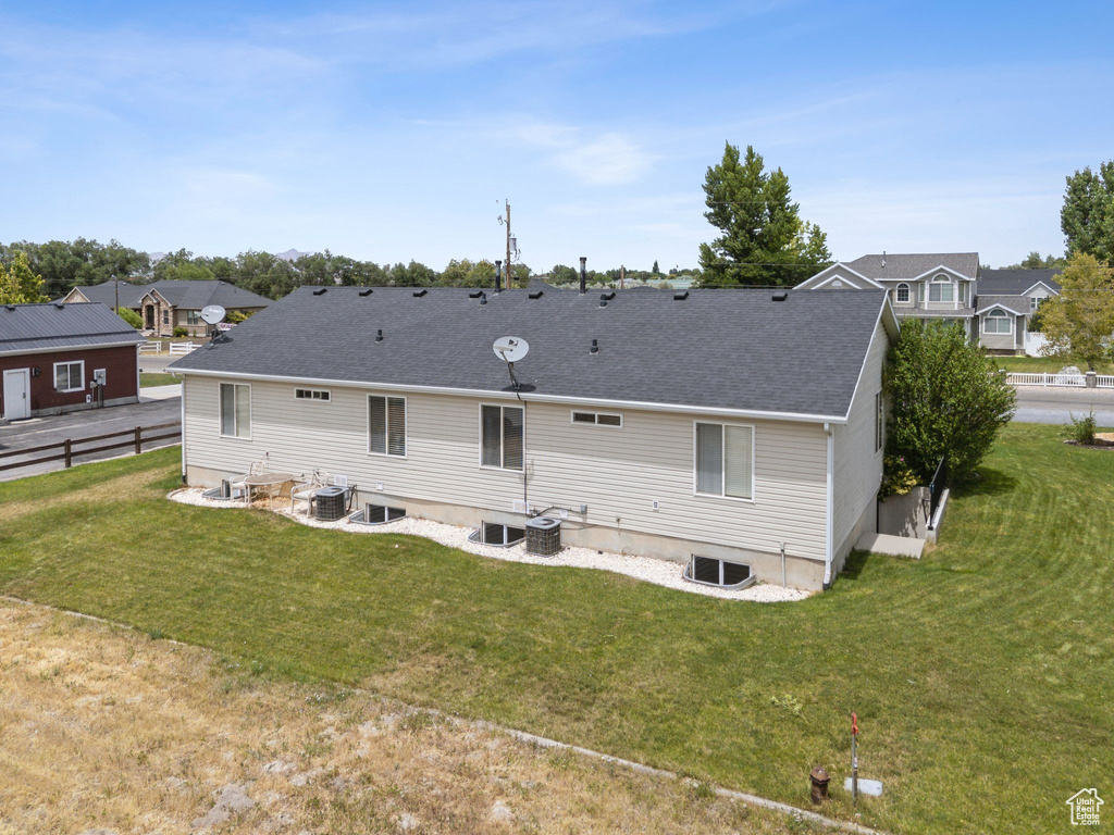 1884 E SHEPARD LN Lake Point, UT 84074