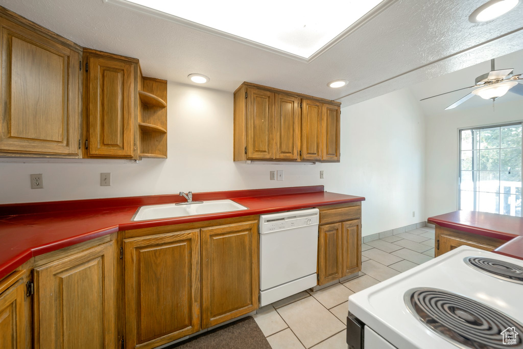 527 APPLEWOOD DR Bountiful, UT 84010