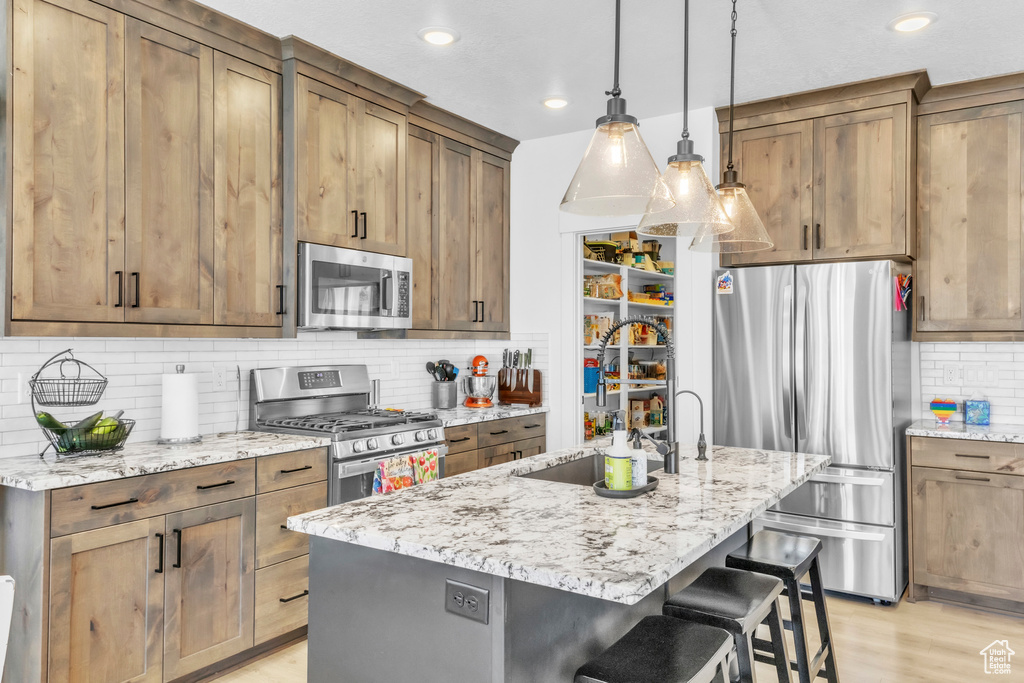 2456 W MAPLE ST Mapleton, UT 84664