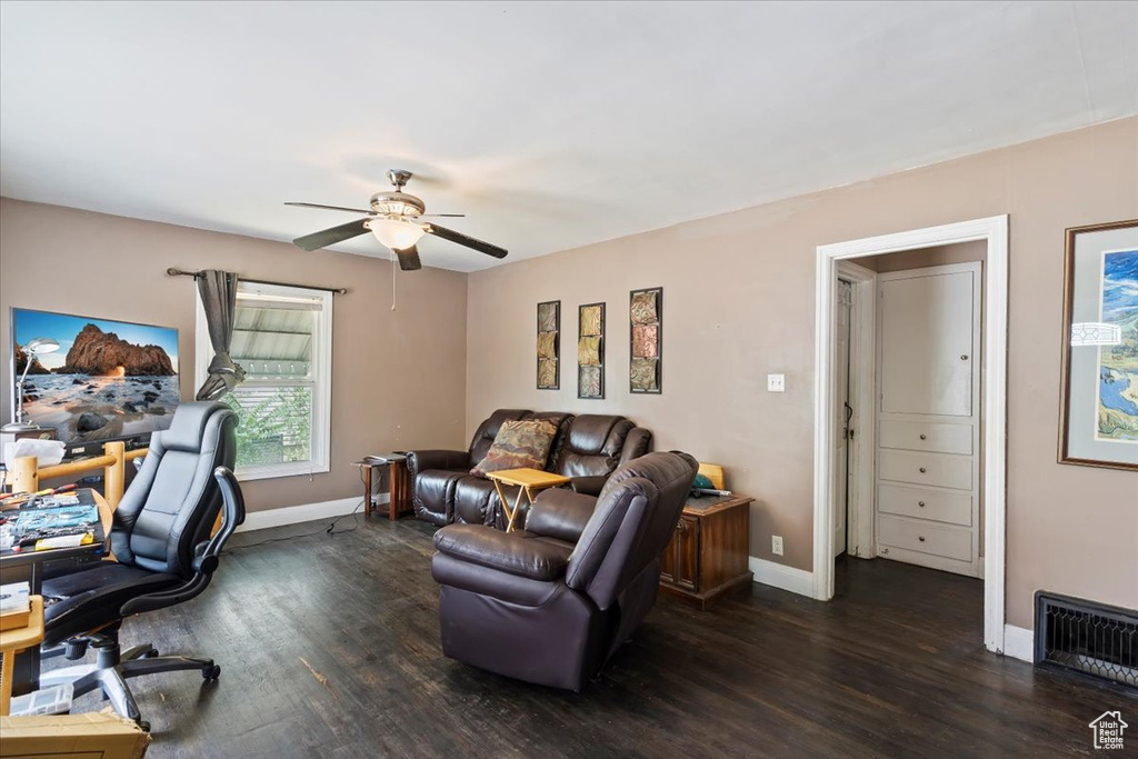 196 E 40TH ST South Ogden, UT 84405