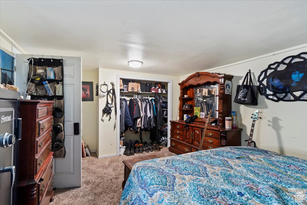 196 E 40TH ST South Ogden, UT 84405
