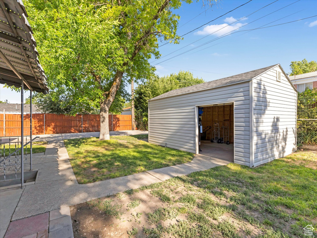 7645 W GARDENIA AVE Magna, UT 84044