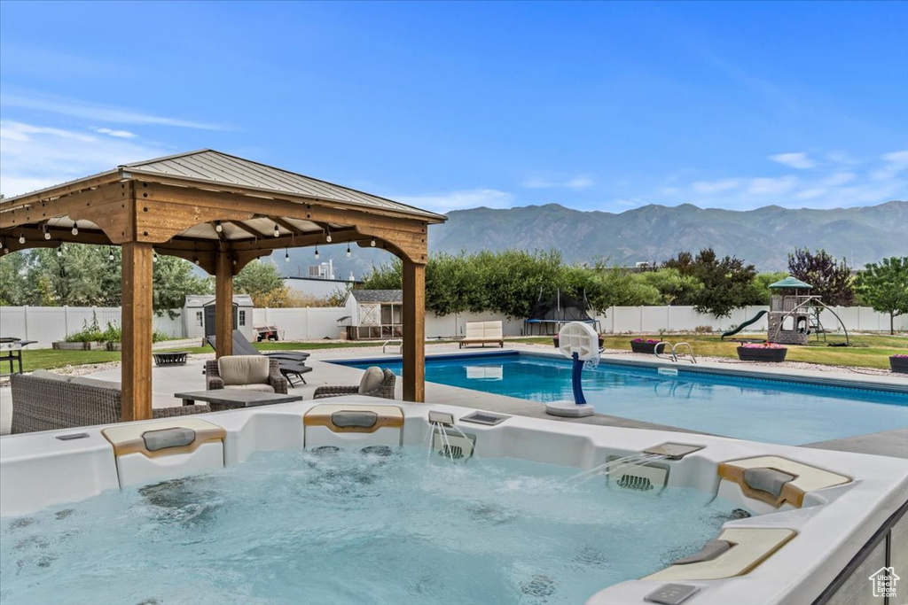 1820 W 950 N Layton, UT 84041