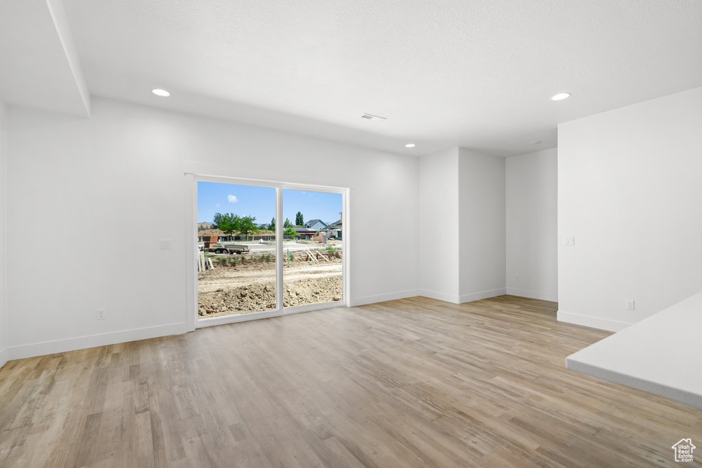 1697 W 2770 S #202 Syracuse, UT 84075