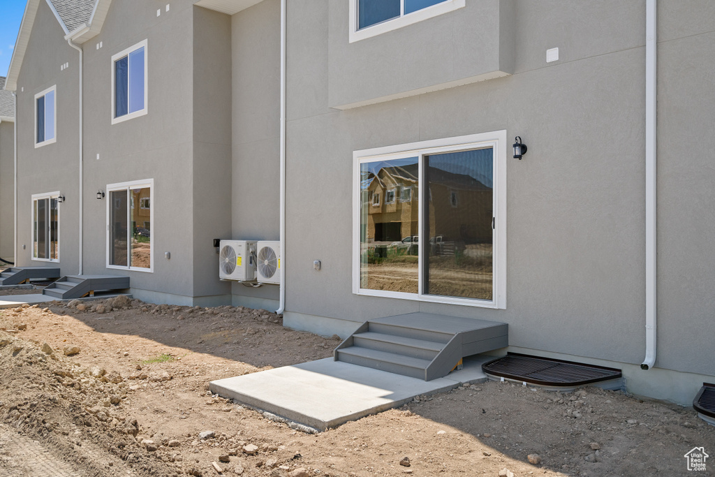 1697 W 2770 S #202 Syracuse, UT 84075