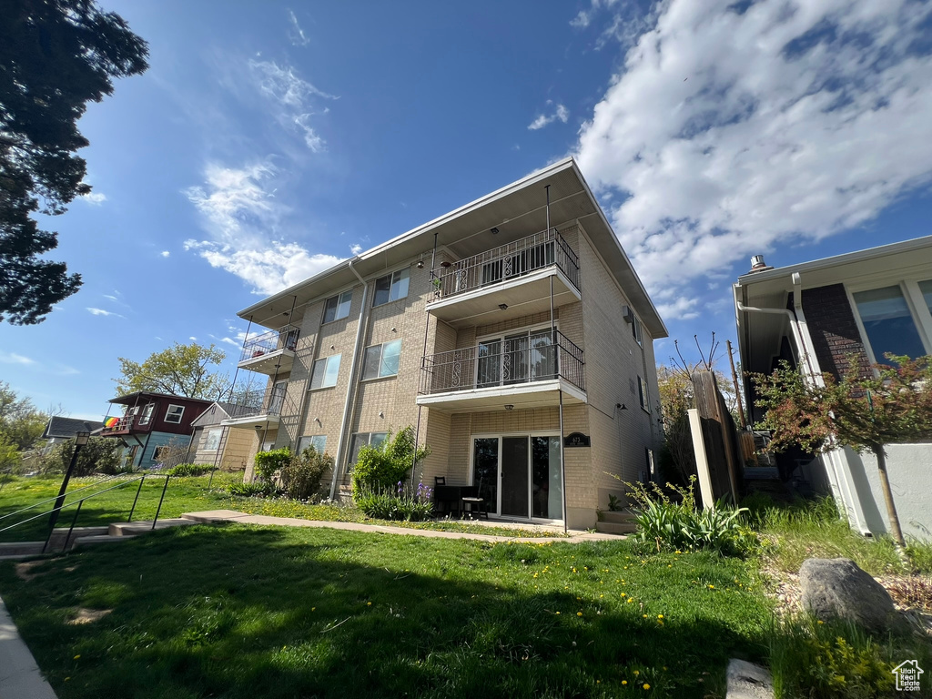 673 E 6TH AVE AVE Salt Lake City, UT 84103
