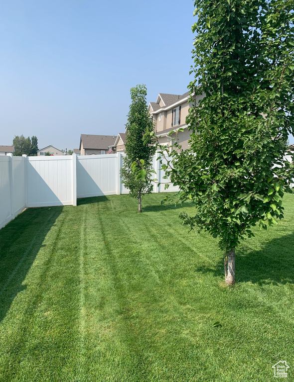 1822 S CHRIS CIR Clearfield, UT 84015
